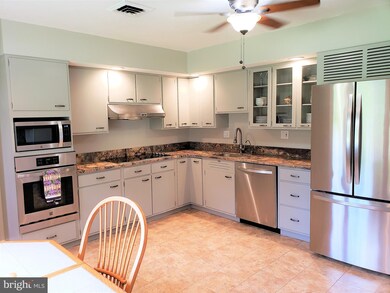 12306 Greenhill Dr, Silver Spring, MD 20904 - photo 6