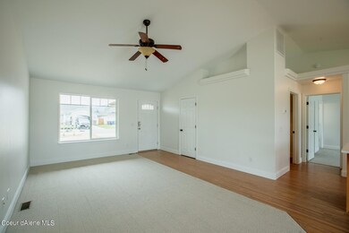 10_Living Room