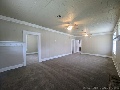 136 W Bryan Ave, Sapulpa, OK 74066 - photo 6