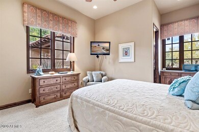 06-Bedroom
