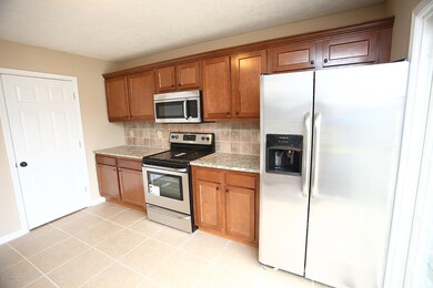 180 Beechtree Ln, Mount Washington, KY 40047 - photo 7