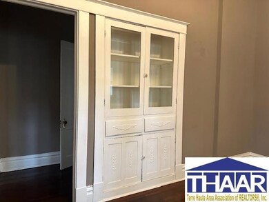 527 S 8th St, Terre Haute, IN 47807 - photo 4