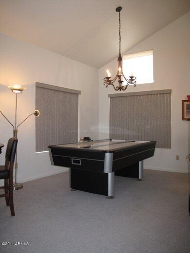 FORMAL DINING