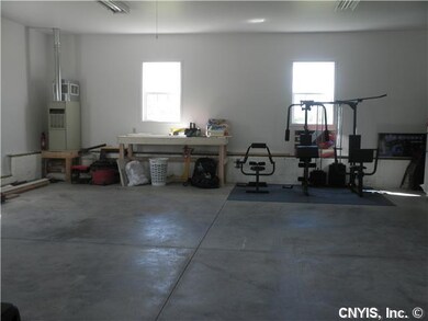 Parking Lot/Garage