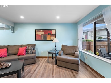 12065 SW King Arthur St unit 15, Portland, OR 97224 - photo 4