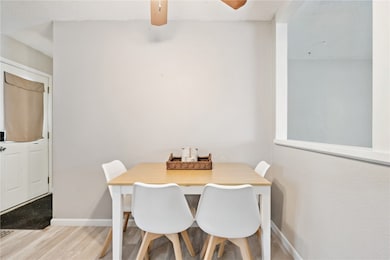 208 Lenora Dr NW, Cedar Rapids, IA 52405 - photo 5