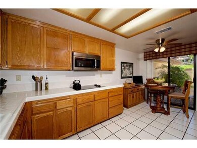 8553 Circle r Valley Ln, Escondido, CA 92026 - photo 4