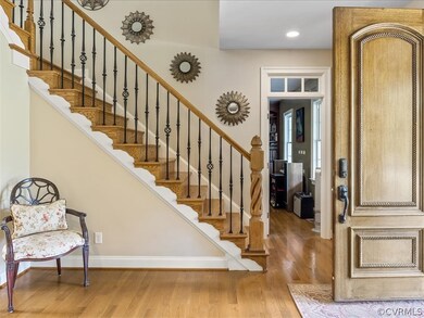 2-story foyer