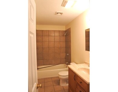 25 Greeley St unit 10, Clinton, MA 01510 - photo 5