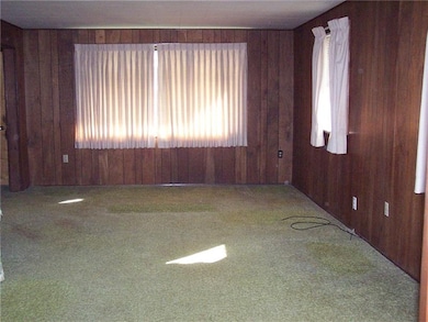 417 E Church St, Homer City, PA 15748 - photo 3