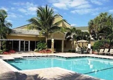 5720 Rock Island Rd unit 385, Tamarac, FL 33319 - photo 2