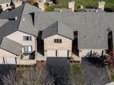 1711 Pebble Beach Ct, Hoffman Estates, IL 60169 - photo 3