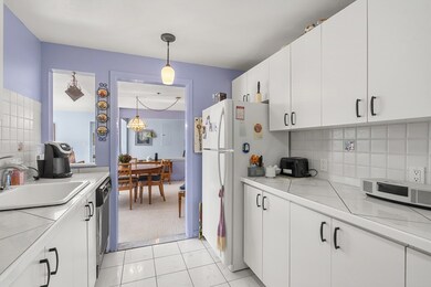 273 Cambridge Rd unit 703, Woburn, MA 01801 - photo 7