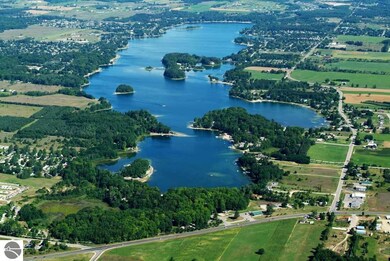 Beautiful and highly desired Silver Lake