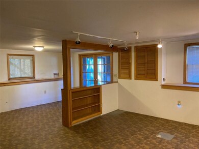 269 Madeleine Ave, Woonsocket, RI 02895 - photo 5