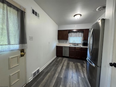 237 Newton Ave, Bridgeport, WV 26330 - photo 4