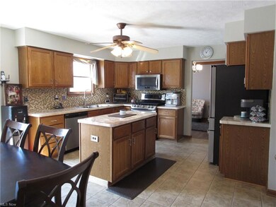 24227 Wilderness Trail, Olmsted Falls, OH 44138 - photo 5