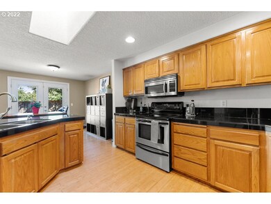 1036 SW Edgefield Ave, Troutdale, OR 97060 - photo 4