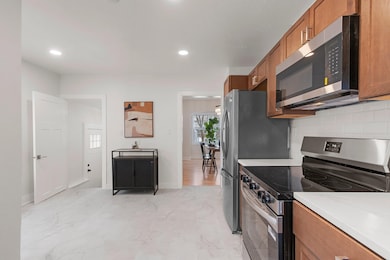 611 E Pacific St, Appleton, WI 54911 - photo 5