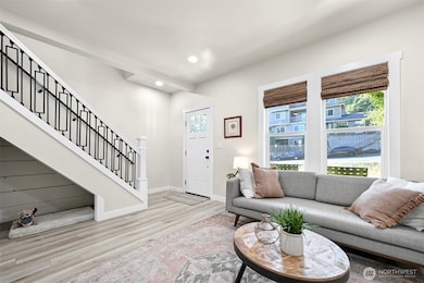 1027 21st St, Bellingham, WA 98225 - photo 3