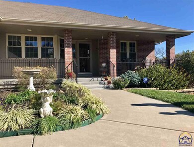 4838 SW Misty Harbor Ave, Topeka, KS 66610 - photo 2