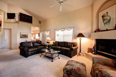 Sugarloaf_LivingRm-3