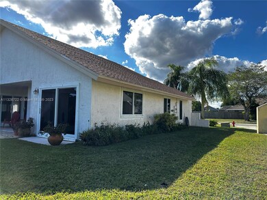 22448 Swordfish Dr, Boca Raton, FL 33428 - photo 6