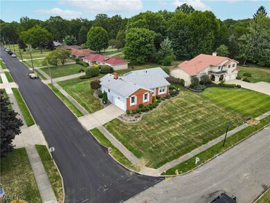 1402 Clinton St, Niles, OH 44446 - photo 5