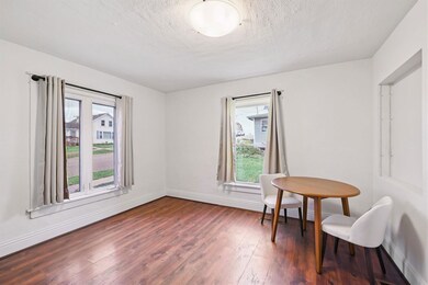 112 E Tuttle St, Norway, IA 52318 - photo 7