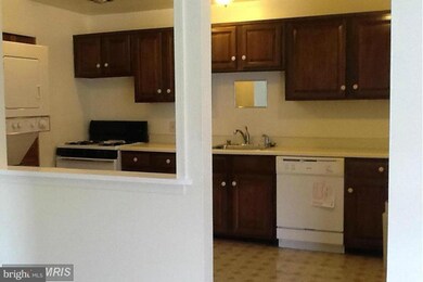 12711 Gordon Blvd unit 82, Woodbridge, VA 22192 - photo 4