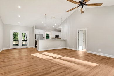 3183 Irvington Rd, Weems, VA 22576 - photo 4