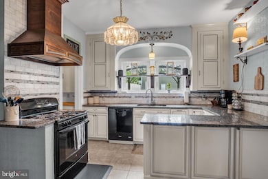 125 E Main St, Waynesboro, PA 17268 - photo 3