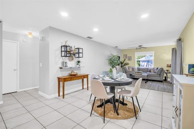 2056 Red Cedar Ln E, Clearwater, FL 33763 - photo 3