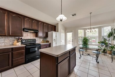 2317 Del Mar Ct, Denton, TX 76210 - photo 6