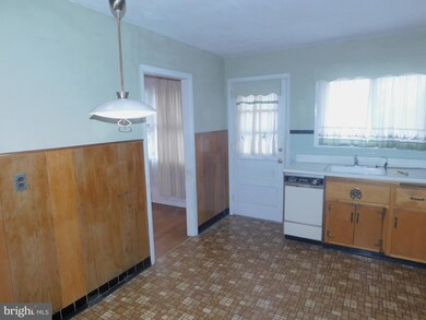 2179 Clover Dr, Broomall, PA 19008 - photo 7