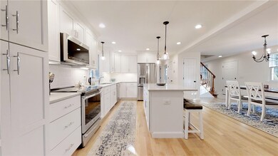 91 Whippoorwill Dr, Wakefield, RI 02879 - photo 4