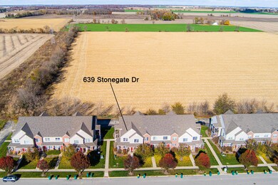 639 Stonegate Dr, Sycamore, IL 60178 - photo 4