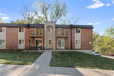 2804 Blackforest Dr unit A, Saint Louis, MO 63129 - photo 2