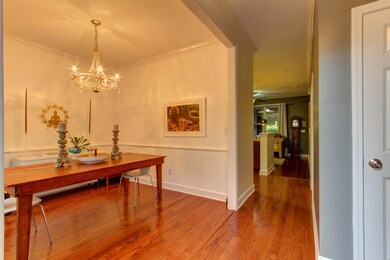 2453 Kings Gate (3)