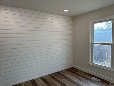 3736 SW 34th St, Topeka, KS 66614 - photo 7