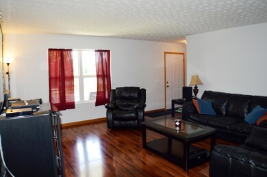 FAMILY ROOM 1