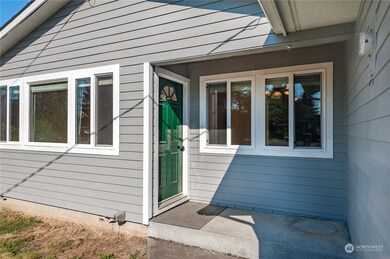 3076 Oak St, Longview, WA 98632 - photo 2