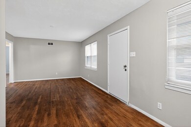 5573 Millbranch Rd, Memphis, TN 38116 - photo 6