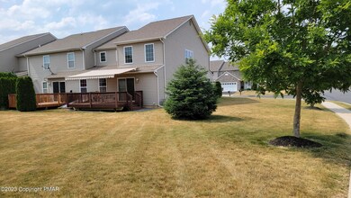 800 Fieldstone Trail, Easton, PA 18040 - photo 3