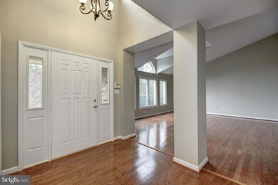 5506 Southport Ln, Fairfax, VA 22032 - photo 3