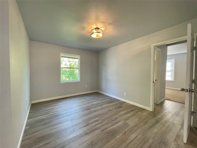 150 Huisache St, Lake Jackson, TX 77566 - photo 5