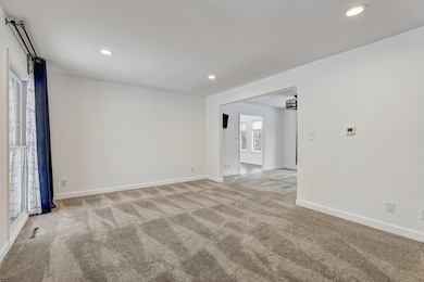 3901 Weathervane Ln, Crystal Lake, IL 60012 - photo 5