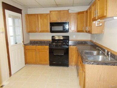 908 Chestnut St, Emmaus, PA 18049 - photo 6