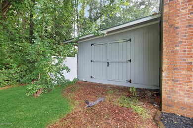 1407 Clifton Rd, Jacksonville, NC 28540 - photo 6