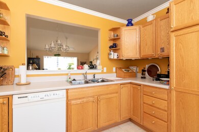 1711 Linden Tr-6